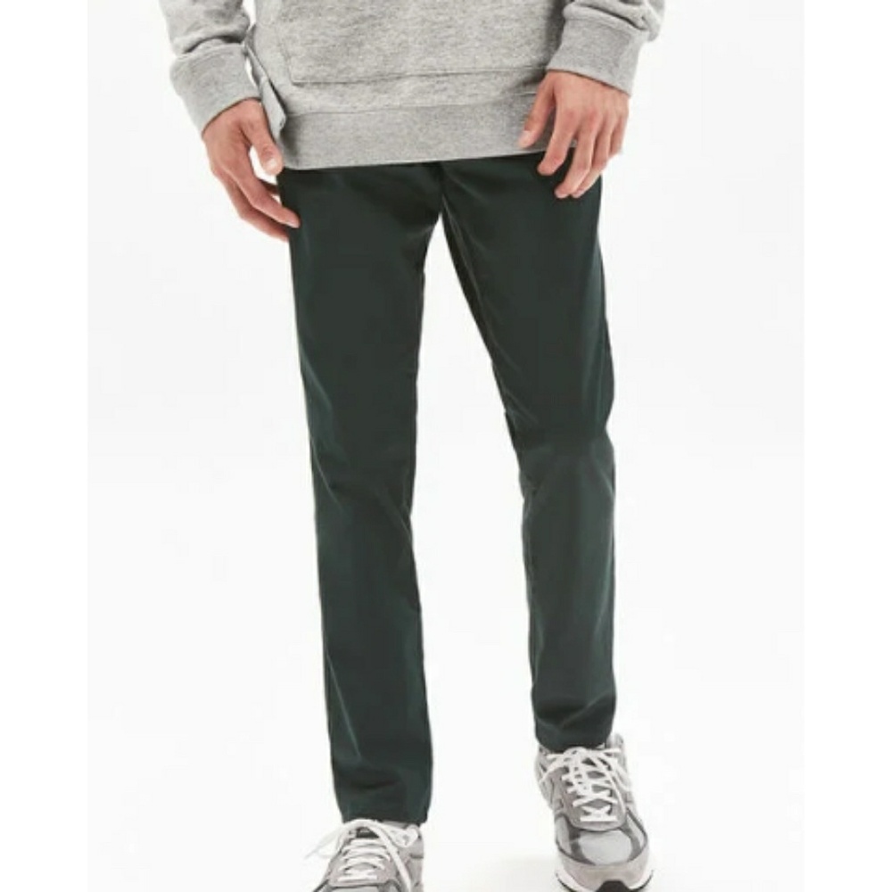 Khaki pants chinos